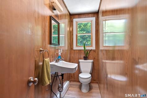 13 Valley Stream Drive Danbury CT 06811