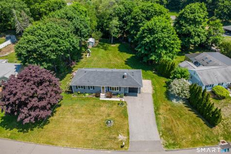 13 Valley Stream Drive Danbury CT 06811