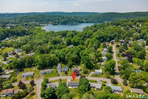 13 Valley Stream Drive Danbury CT 06811