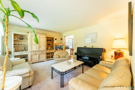 476 Noank Ledyard Road Groton CT 06355
