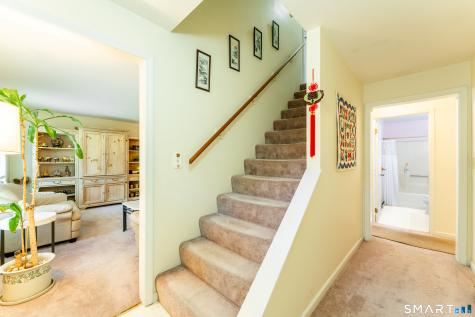 476 Noank Ledyard Road Groton CT 06355