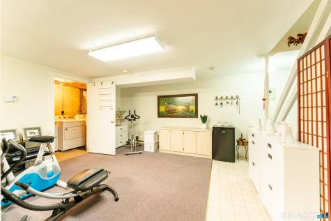 476 Noank Ledyard Road Groton CT 06355