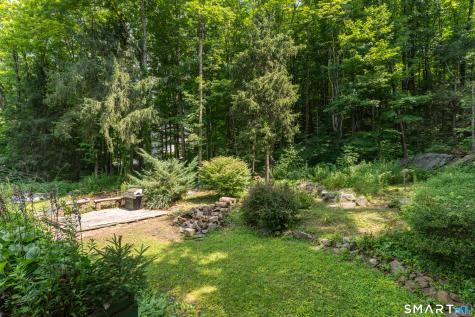675 Durham Road Guilford CT 06437