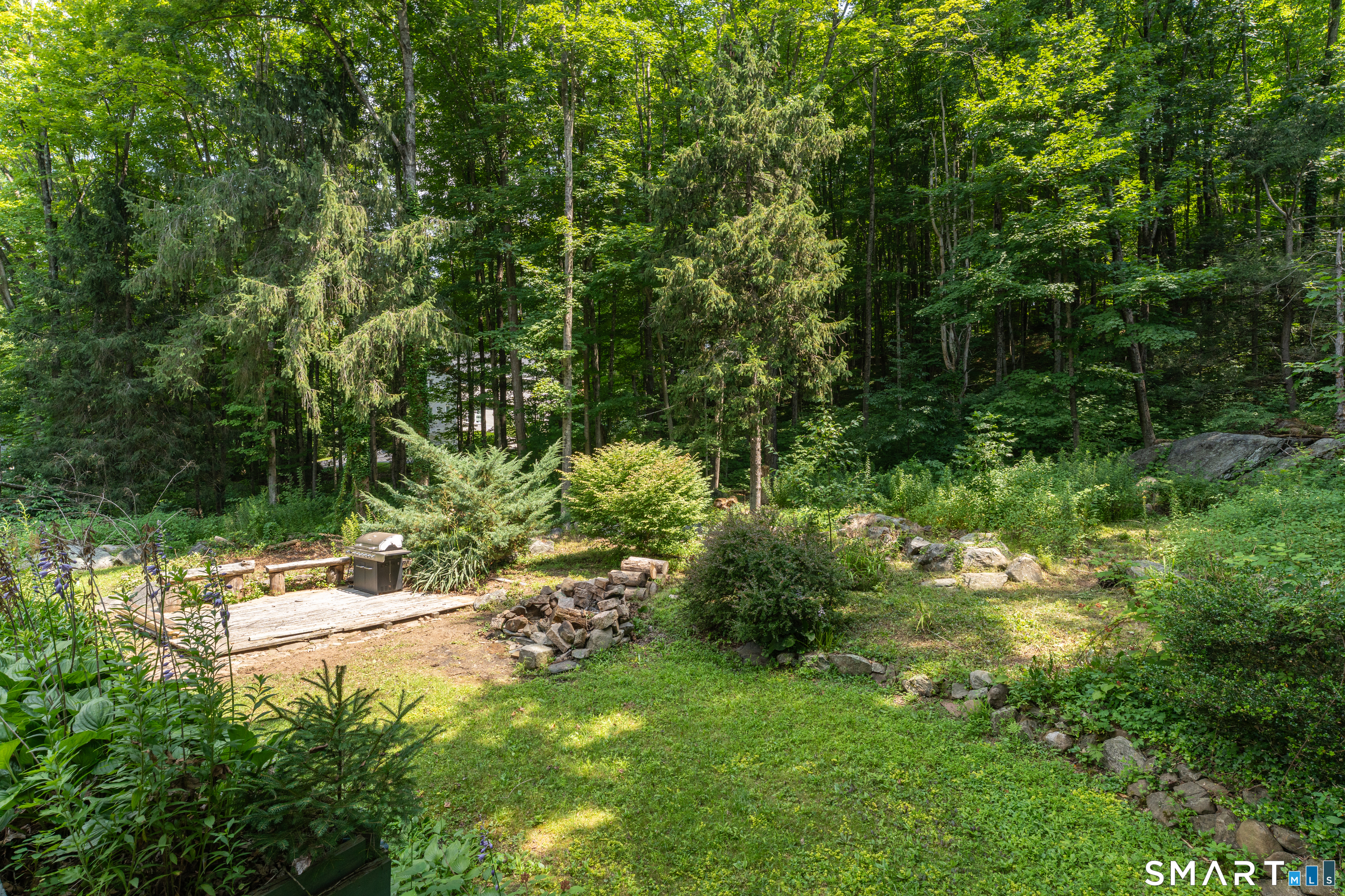 675 Durham Road Guilford CT 06437