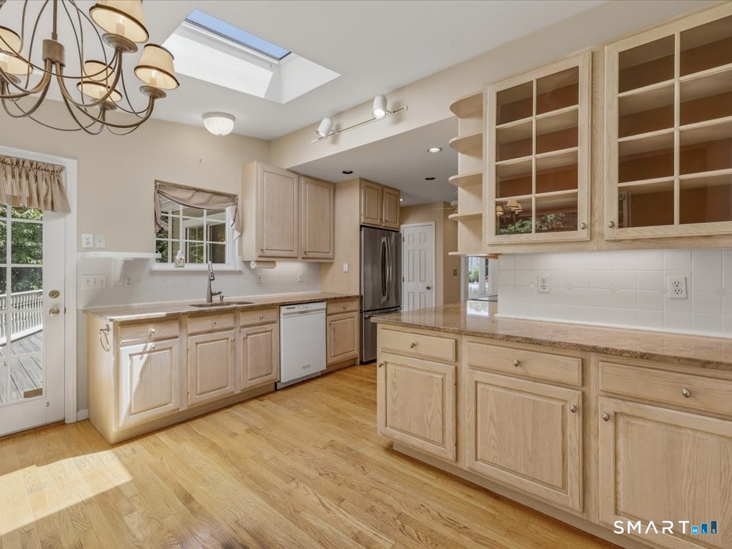 2 Brocketts Lane Branford CT 06405