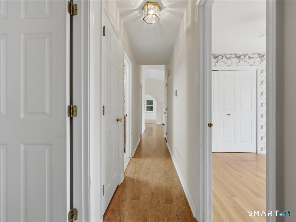 2 Brocketts Lane Branford CT 06405