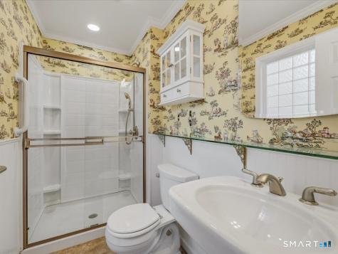 2 Brocketts Lane Branford CT 06405