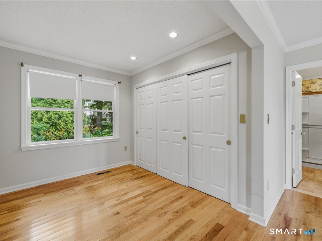 2 Brocketts Lane Branford CT 06405