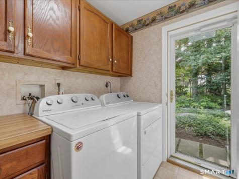 2 Brocketts Lane Branford CT 06405