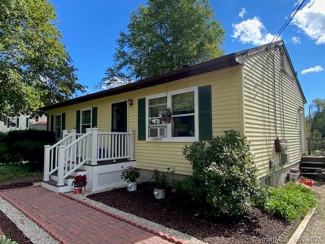33 Sunset Avenue Putnam CT 06260