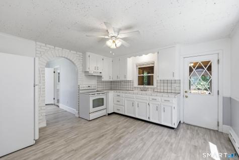 32 Dickerman Avenue Windsor Locks CT 06096