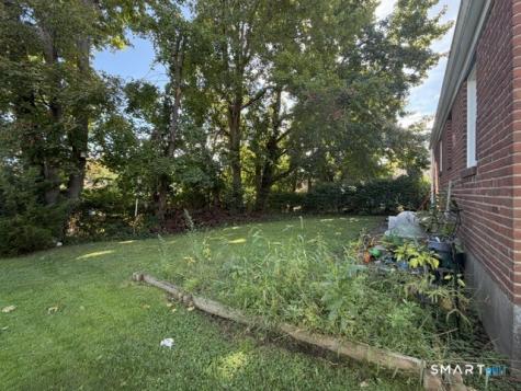 6 Beckwith Drive Plainville CT 06062