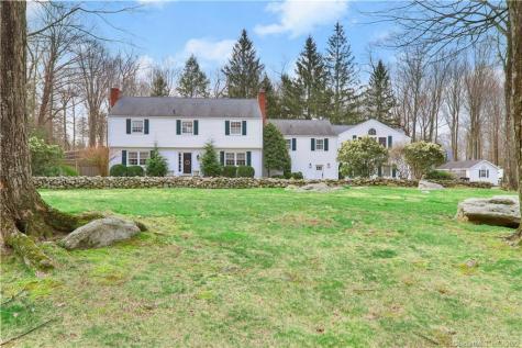 25 Foxwood Road Stamford CT 06903