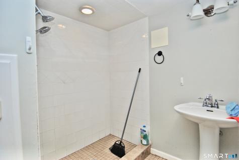 64 Saint Andrew Avenue East Haven CT 06512