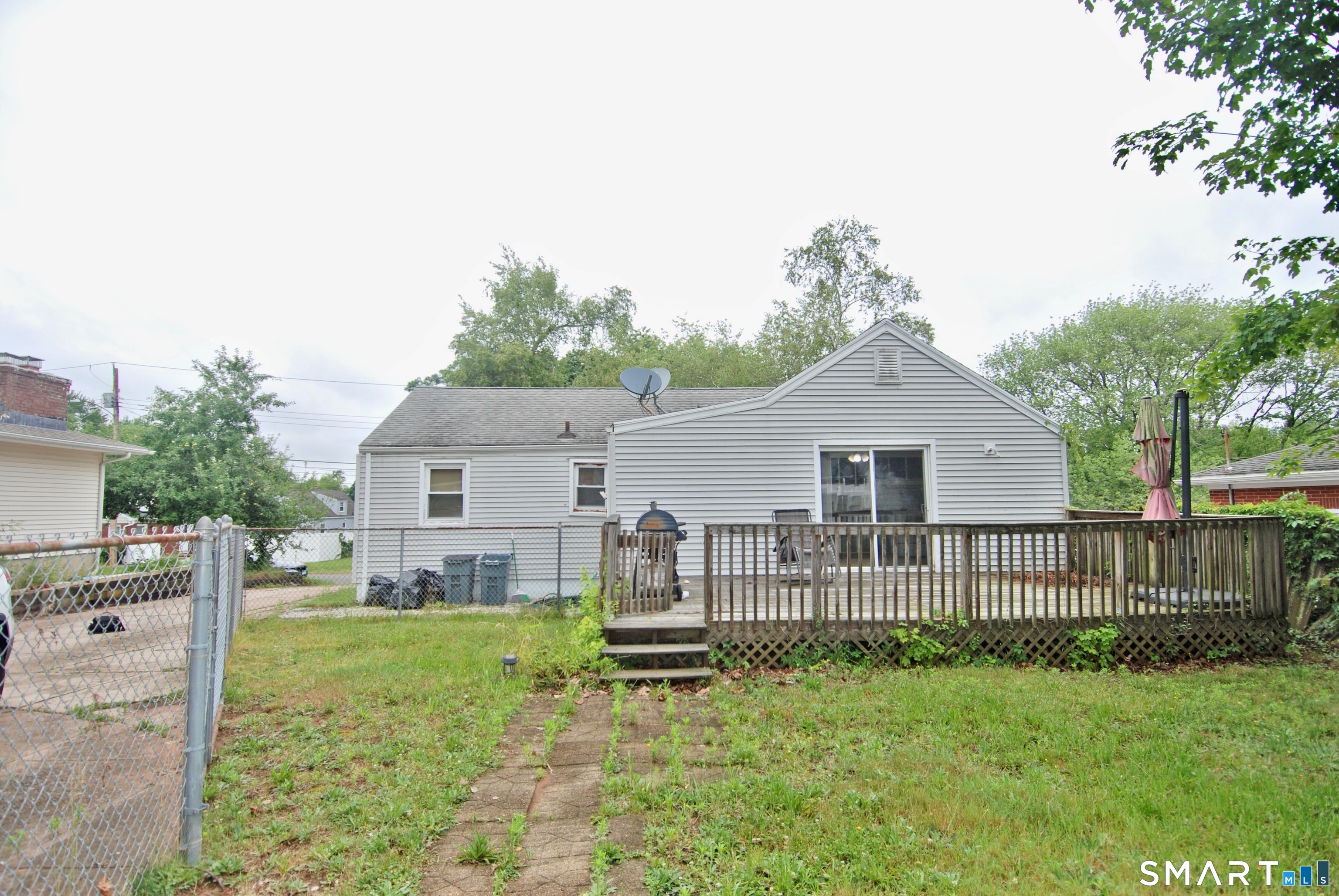 64 Saint Andrew Avenue East Haven CT 06512