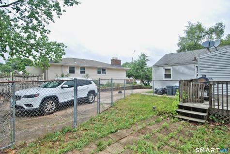 64 Saint Andrew Avenue East Haven CT 06512
