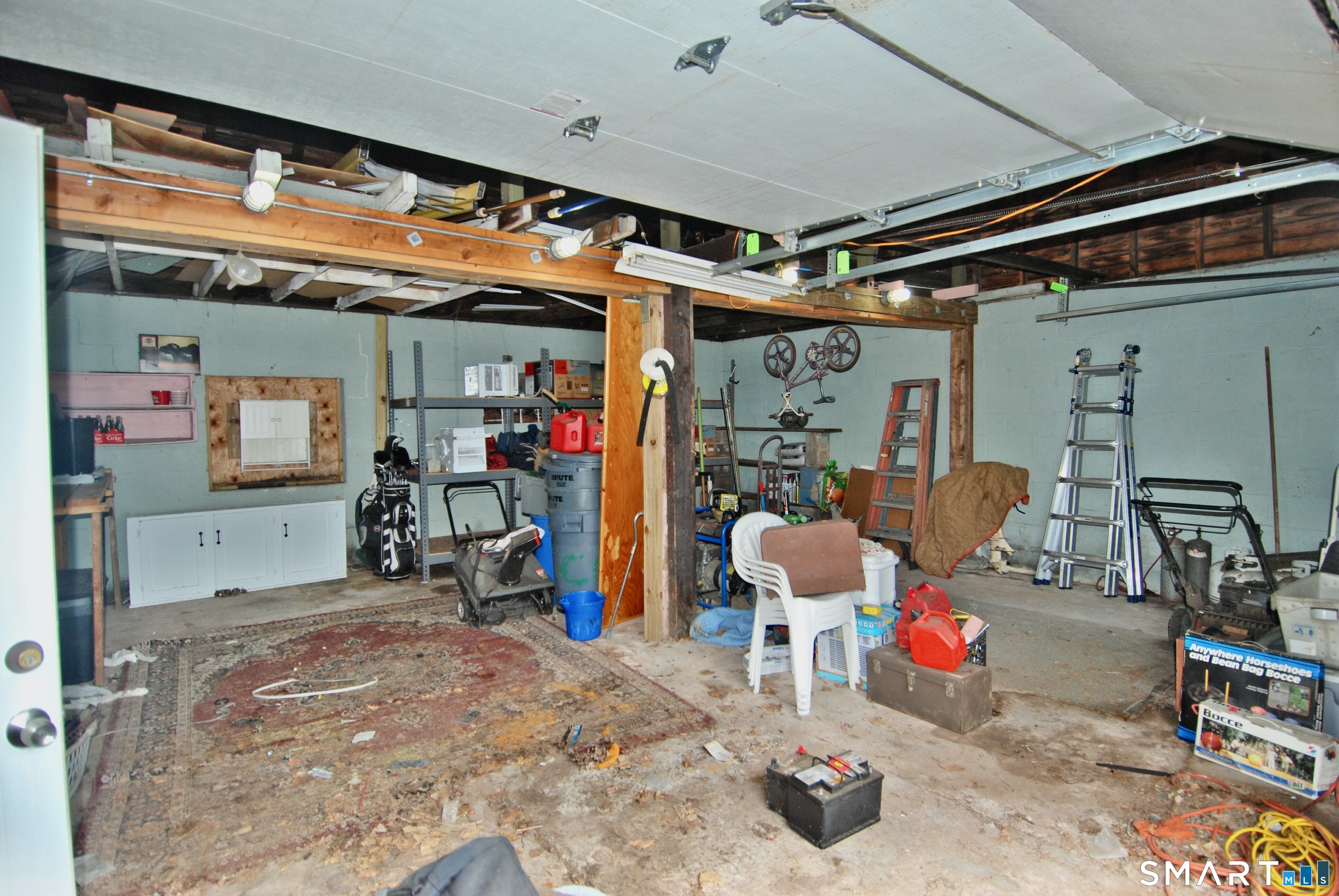 64 Saint Andrew Avenue East Haven CT 06512