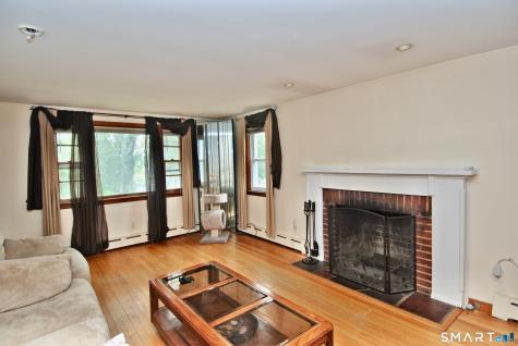 64 Saint Andrew Avenue East Haven CT 06512