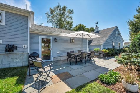 19 Riverside Drive Clinton CT 06413