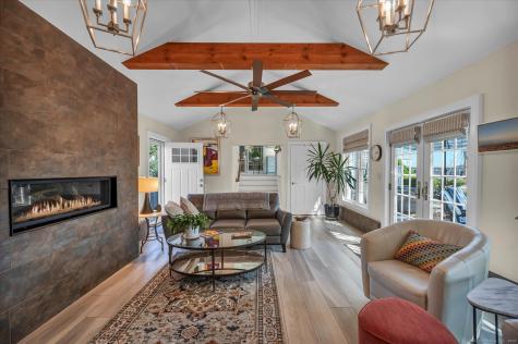 19 Riverside Drive Clinton CT 06413