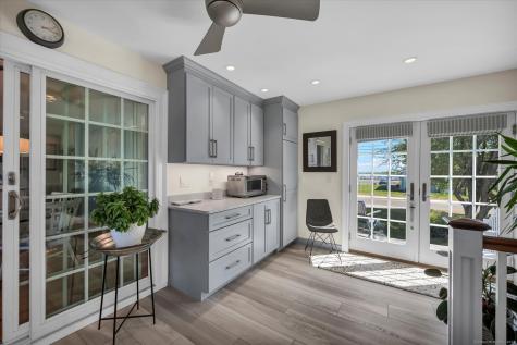 19 Riverside Drive Clinton CT 06413