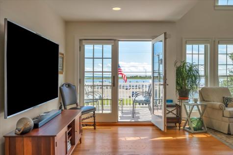 19 Riverside Drive Clinton CT 06413