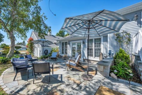 19 Riverside Drive Clinton CT 06413