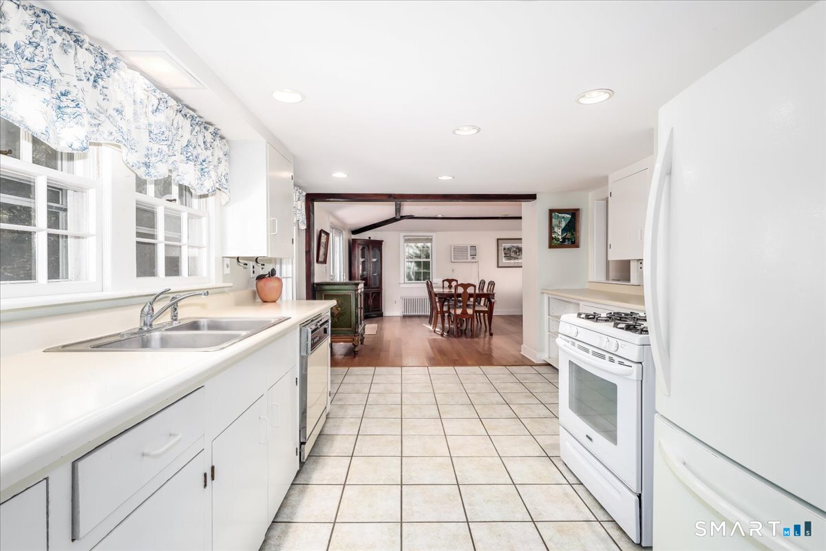 54 River Road New Milford CT 06776