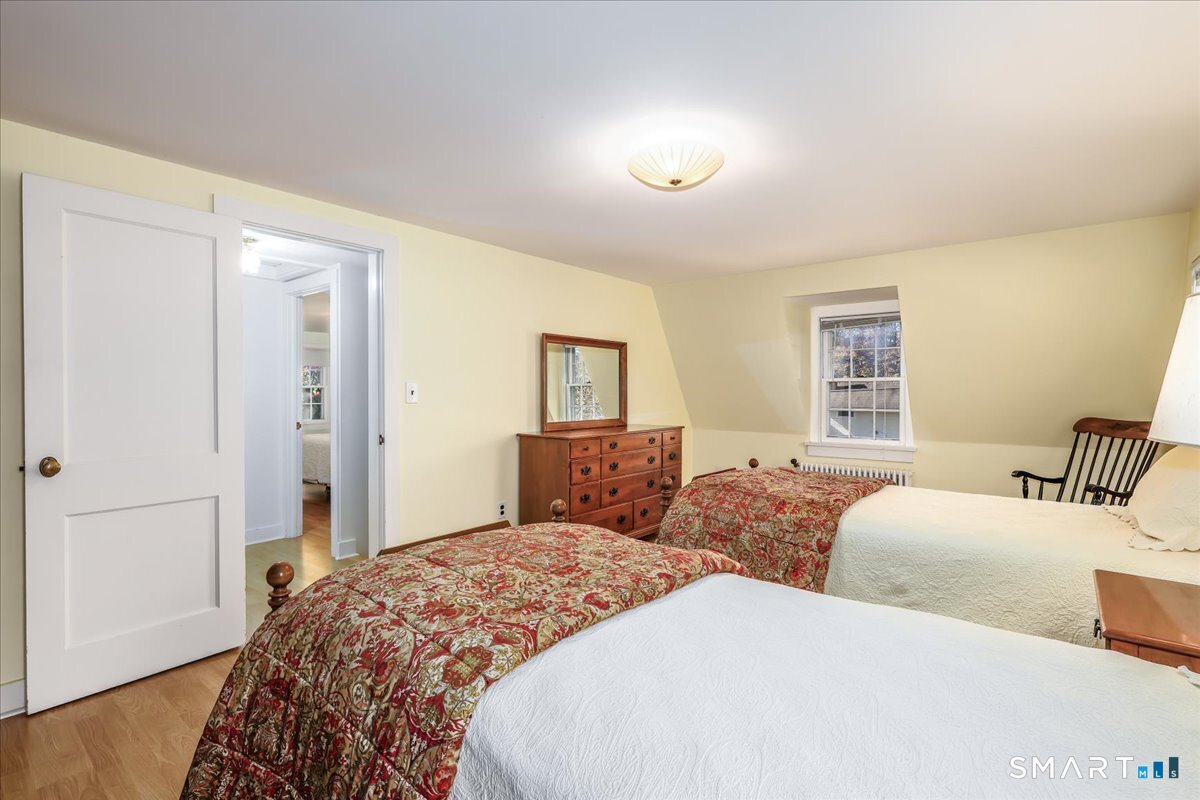 54 River Road New Milford CT 06776