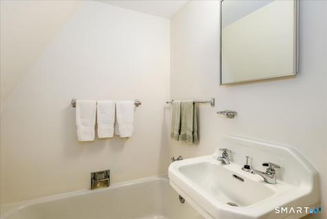 54 River Road New Milford CT 06776