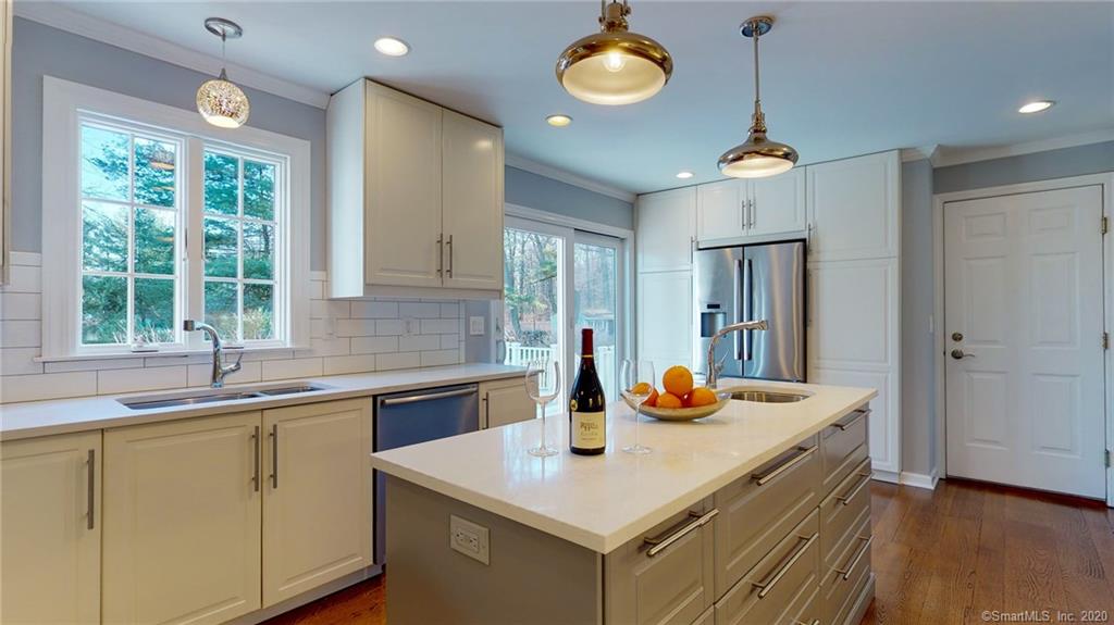 11 Surrey Road New Canaan CT 06840