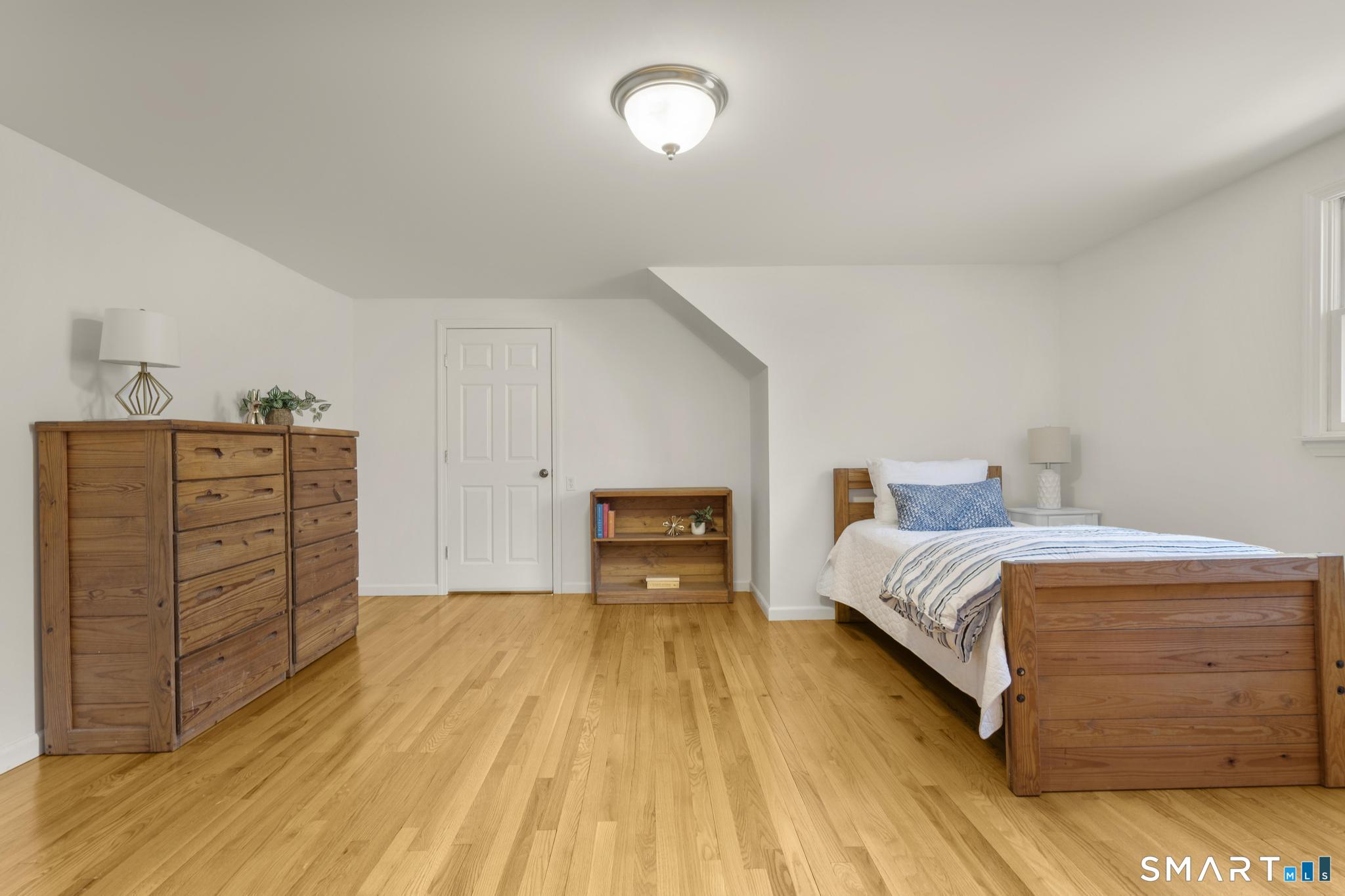 18 Edith Lane Wilton CT 06897