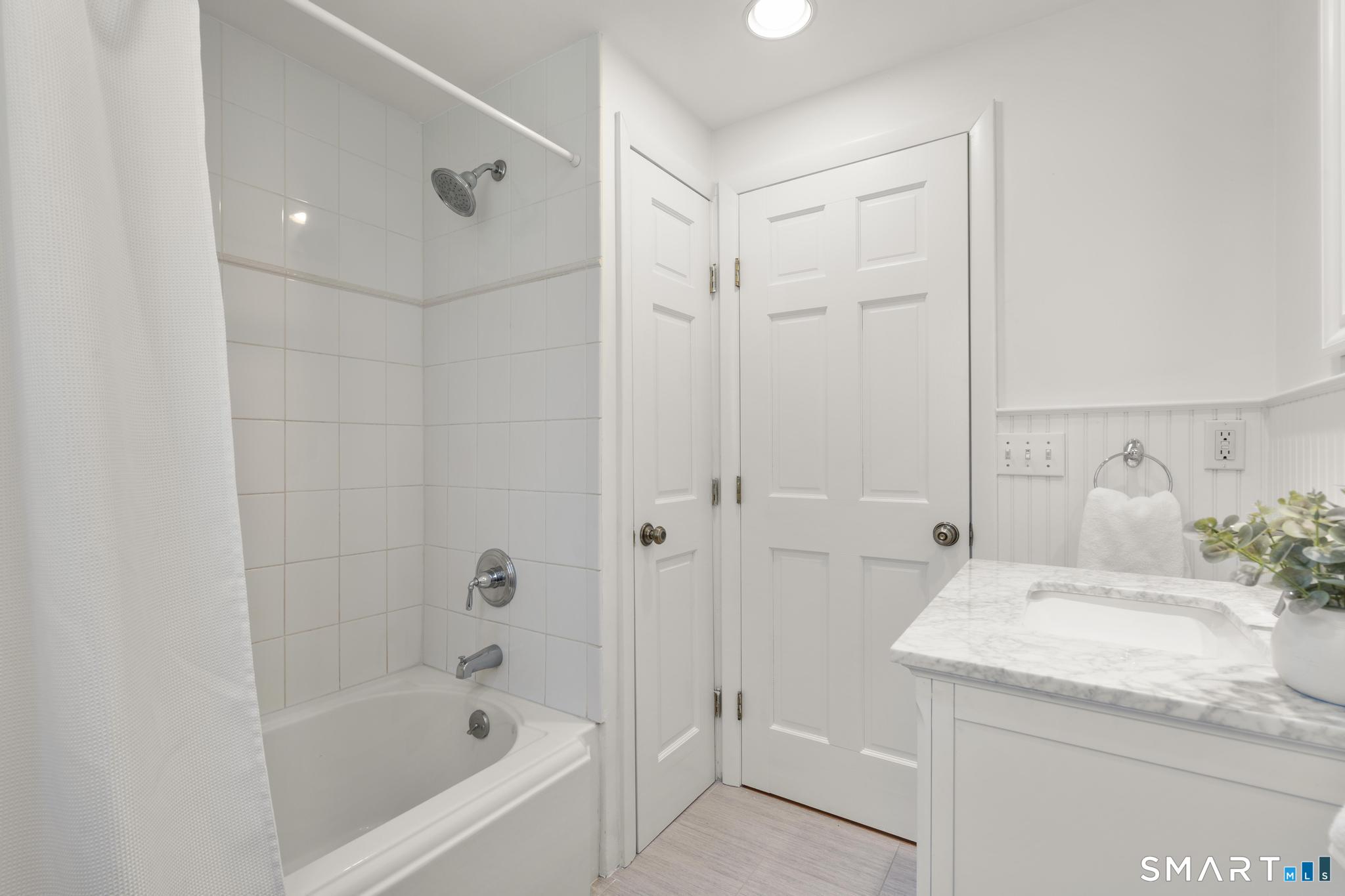 18 Edith Lane Wilton CT 06897