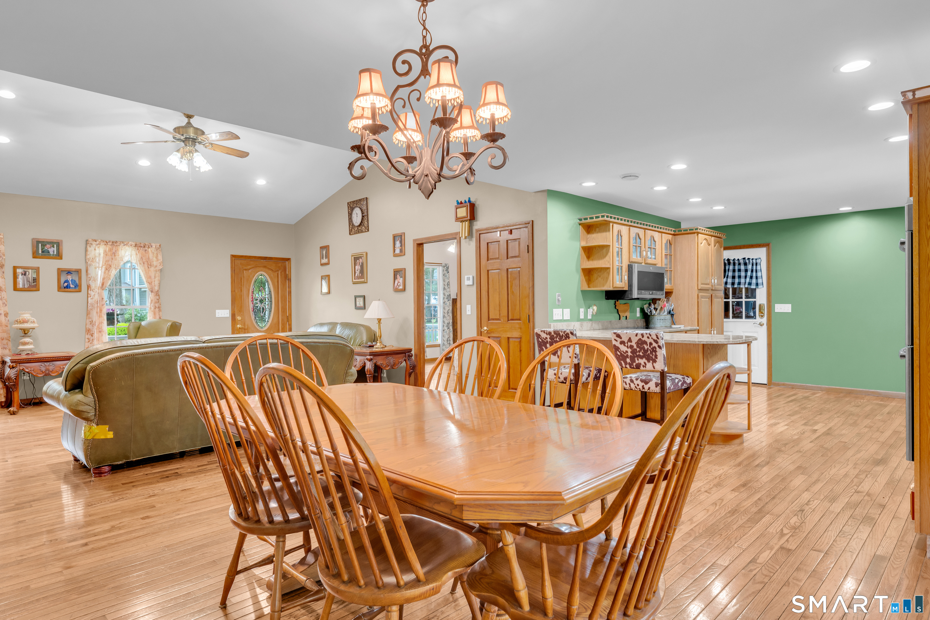 14 Oak Street Wallingford CT 06492