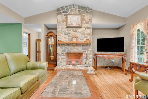 14 Oak Street Wallingford CT 06492