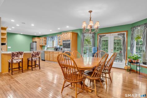 14 Oak Street Wallingford CT 06492