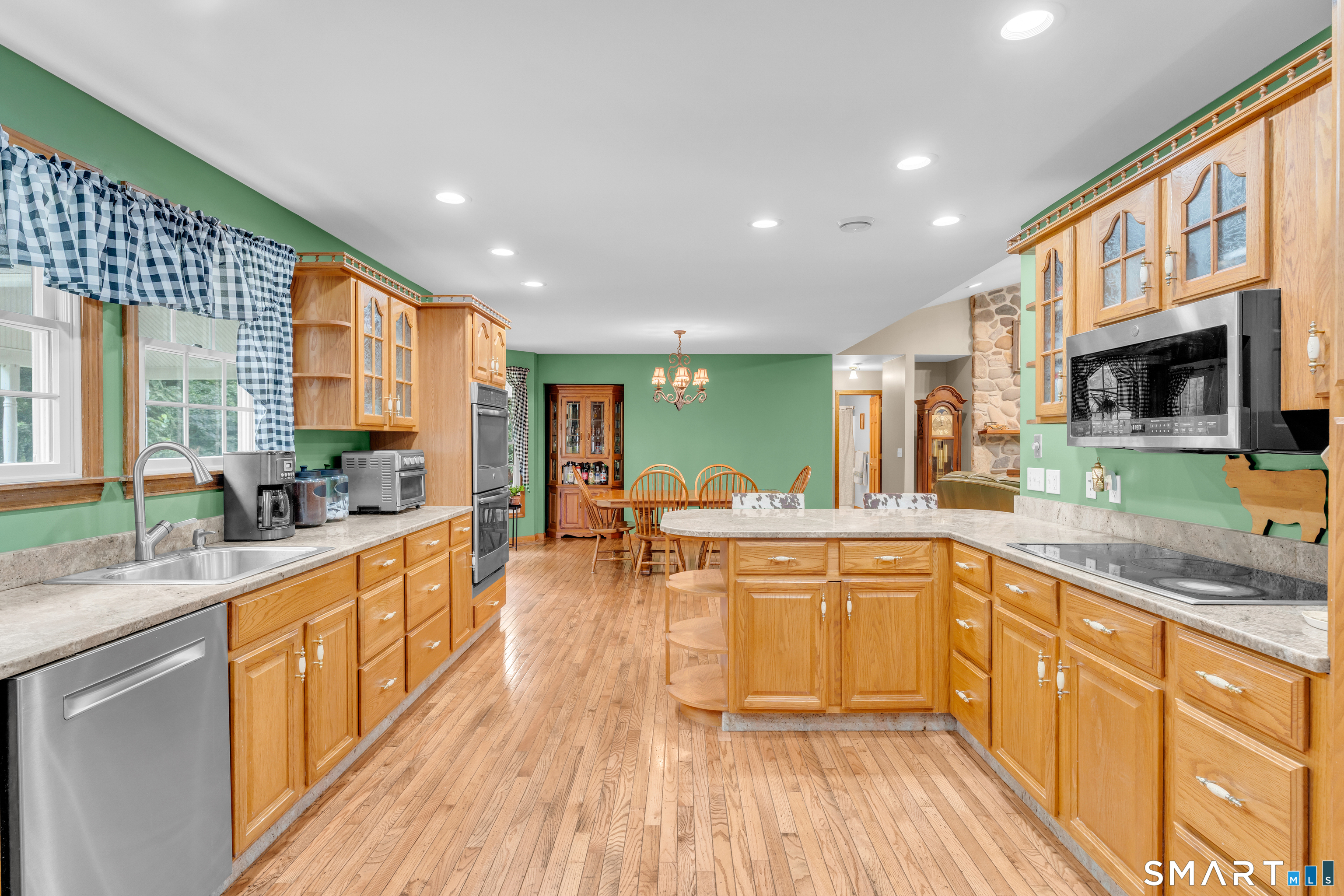 14 Oak Street Wallingford CT 06492