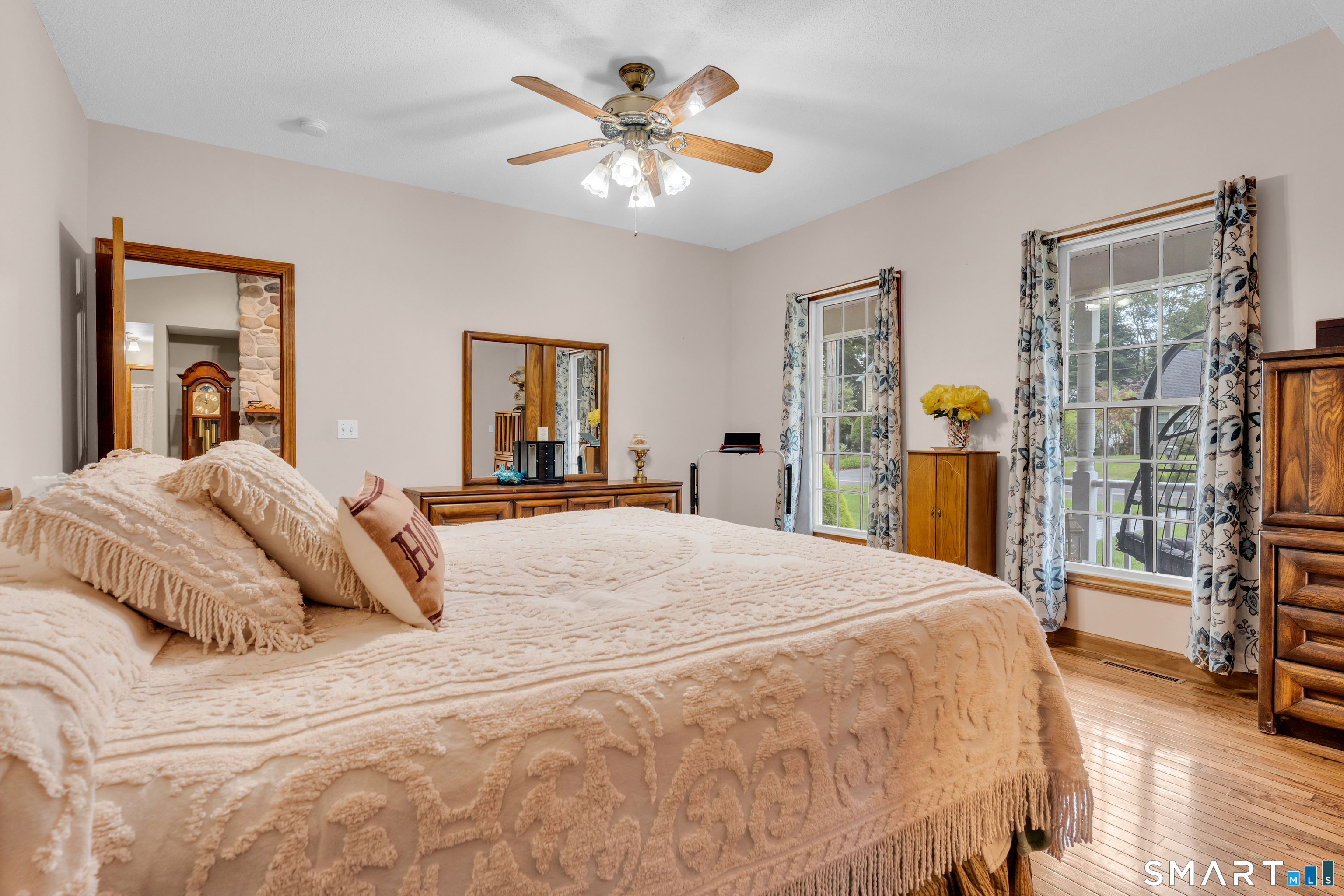 14 Oak Street Wallingford CT 06492