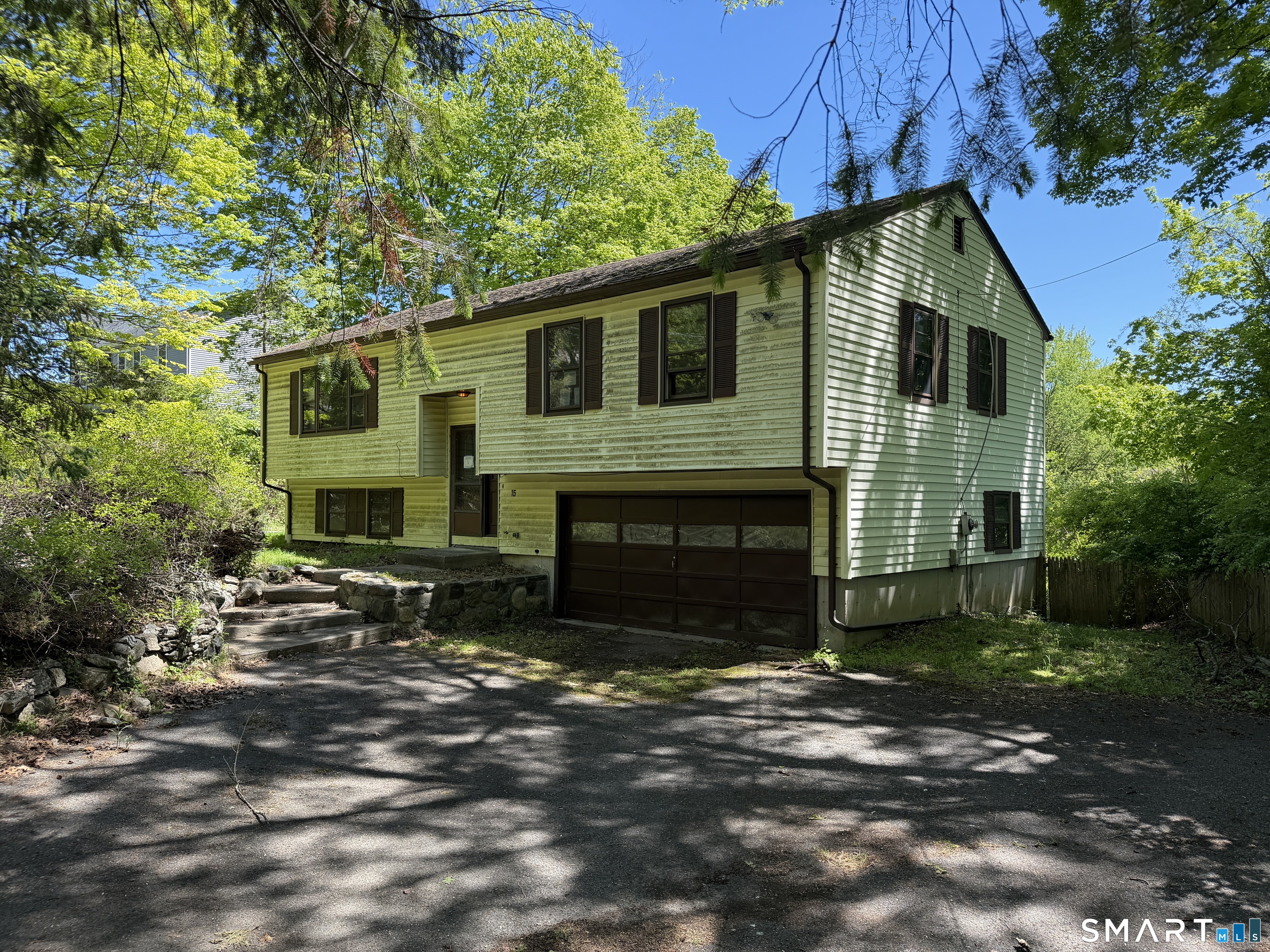 15 Bear Mountain Road Danbury CT 06811