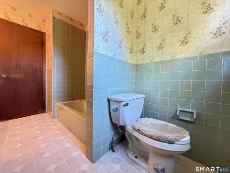15 Bear Mountain Road Danbury CT 06811