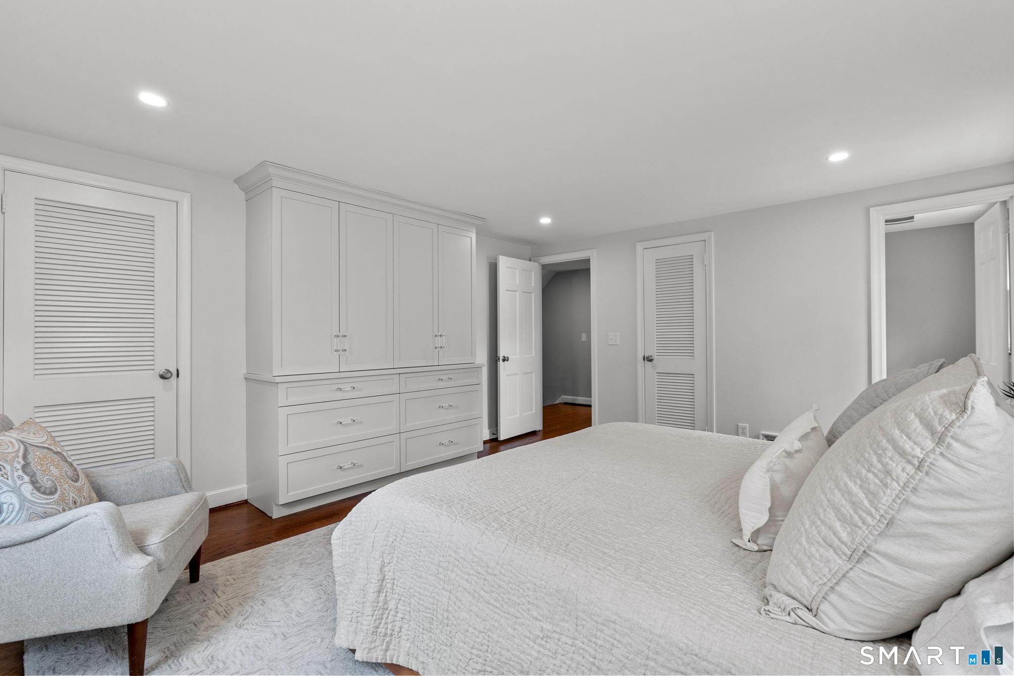137 Pioneer Drive West Hartford CT 06117