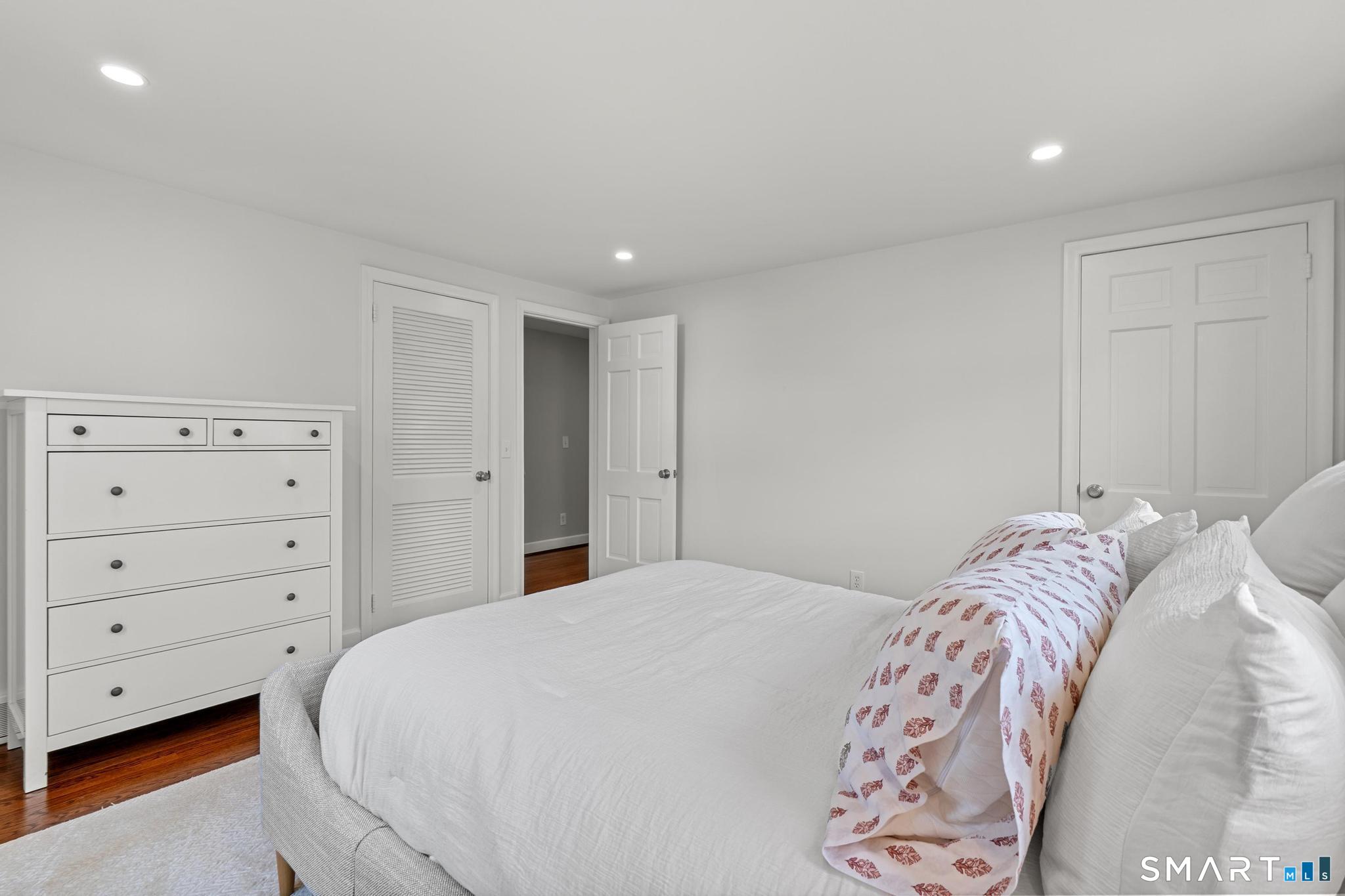 137 Pioneer Drive West Hartford CT 06117