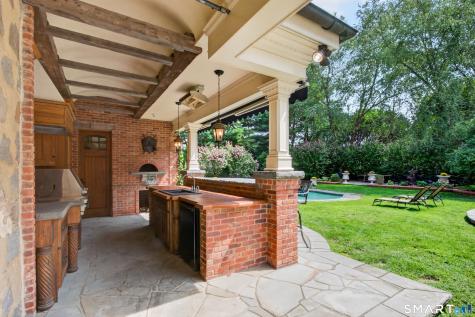 541 Sasco Hill Road Fairfield CT 06824