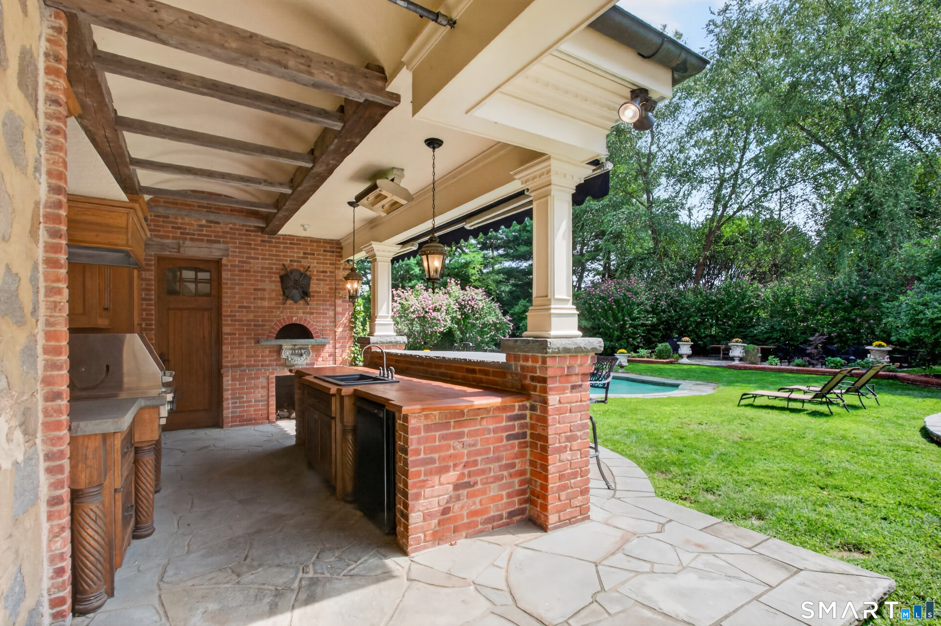 541 Sasco Hill Road Fairfield CT 06824