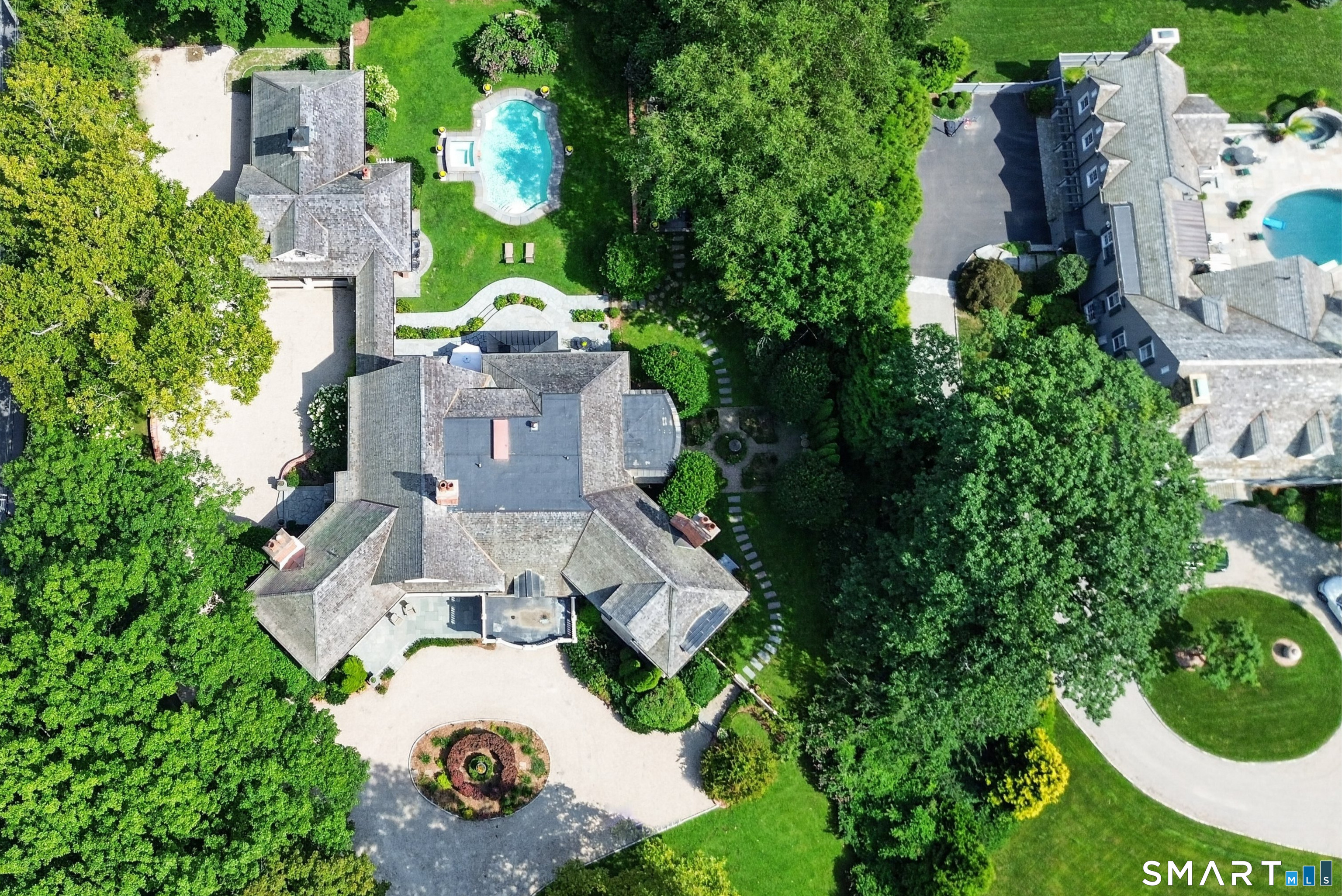 541 Sasco Hill Road Fairfield CT 06824