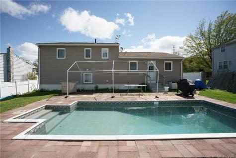 15 Greenview Drive Waterbury CT 06708