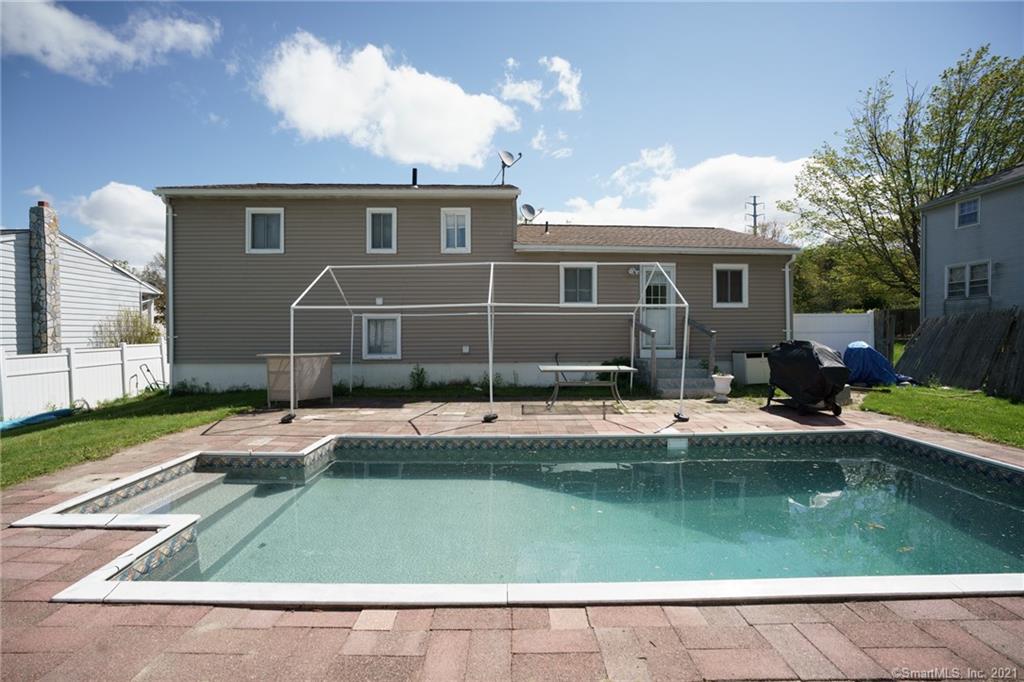 15 Greenview Drive Waterbury CT 06708