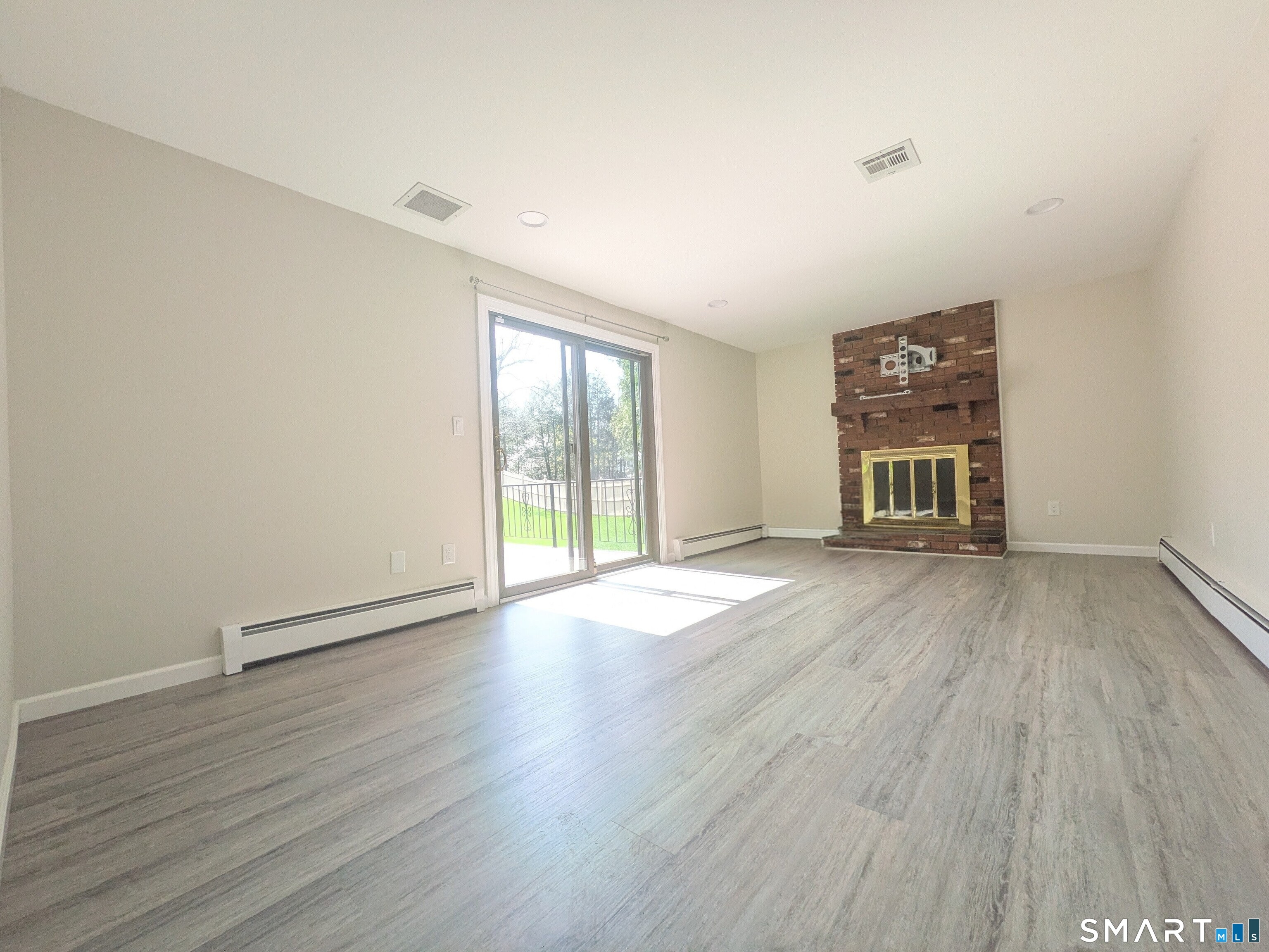 196 Lefoll Boulevard South Windsor CT 06074