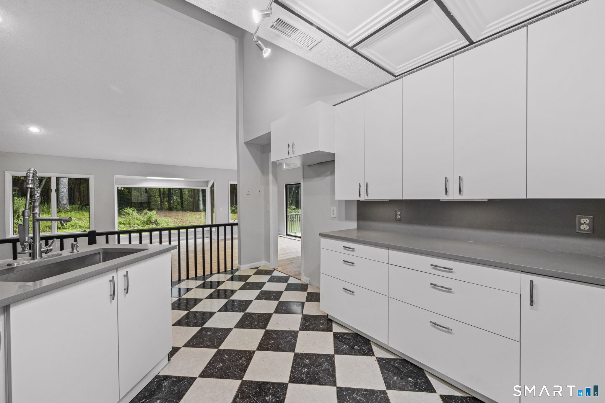30 North Canton Road Simsbury CT 06092