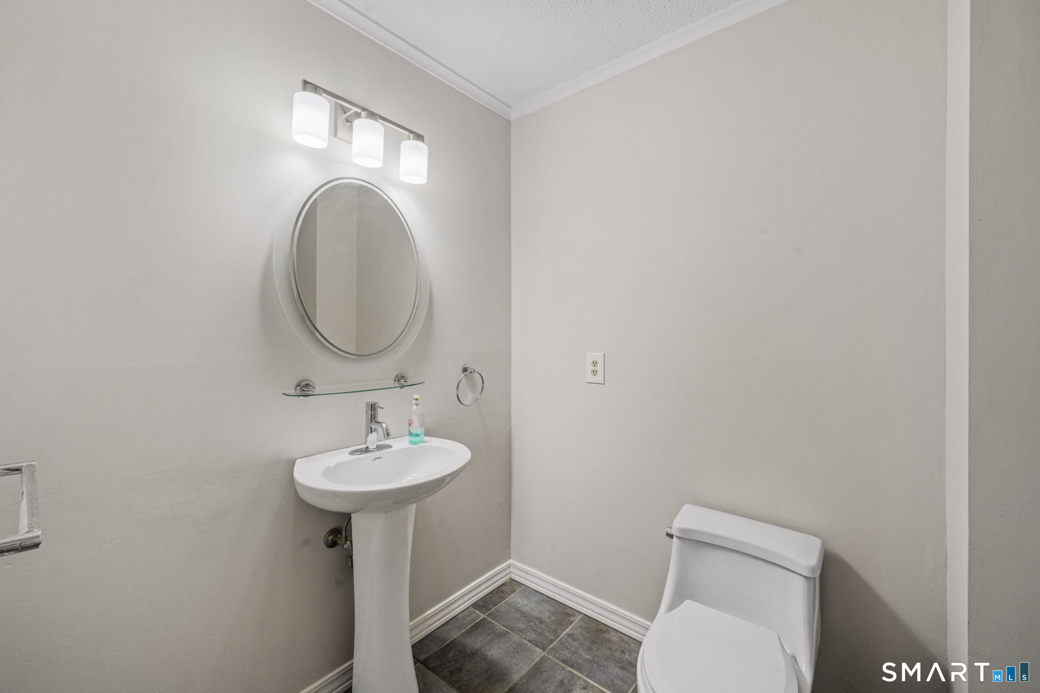 30 North Canton Road Simsbury CT 06092
